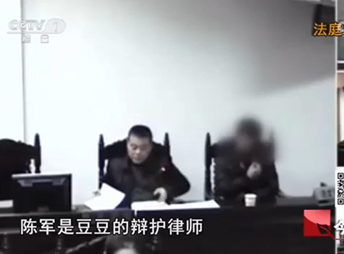案件实录：四男子轮流侵犯酒吧服务员，被法院以强奸罪判刑，却都不服气